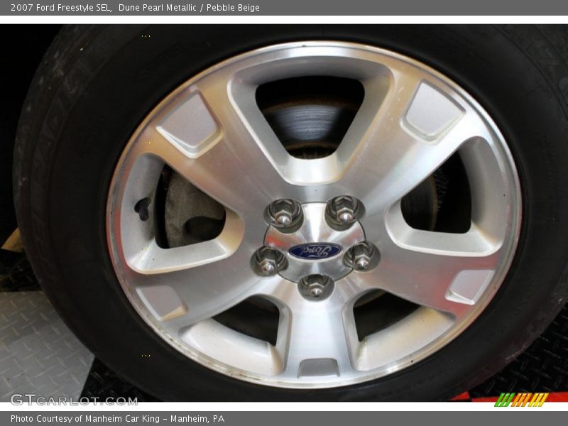 Dune Pearl Metallic / Pebble Beige 2007 Ford Freestyle SEL