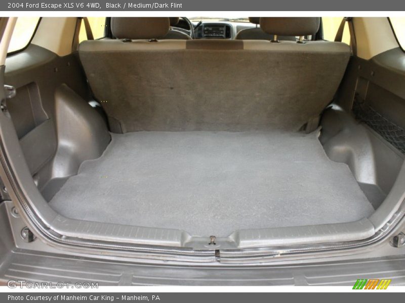  2004 Escape XLS V6 4WD Trunk