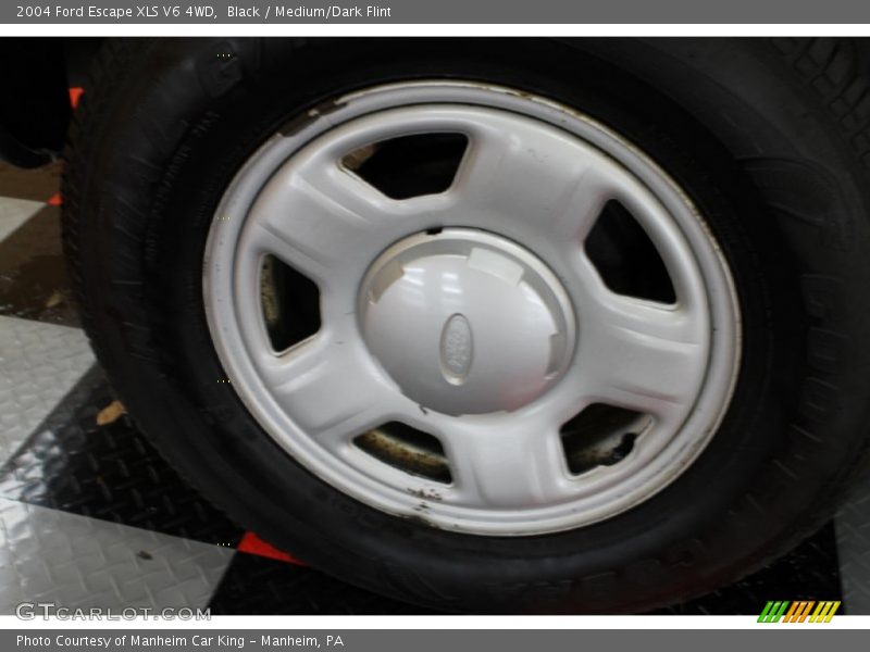  2004 Escape XLS V6 4WD Wheel