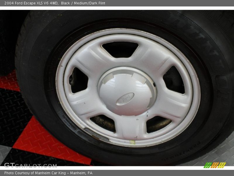 Black / Medium/Dark Flint 2004 Ford Escape XLS V6 4WD