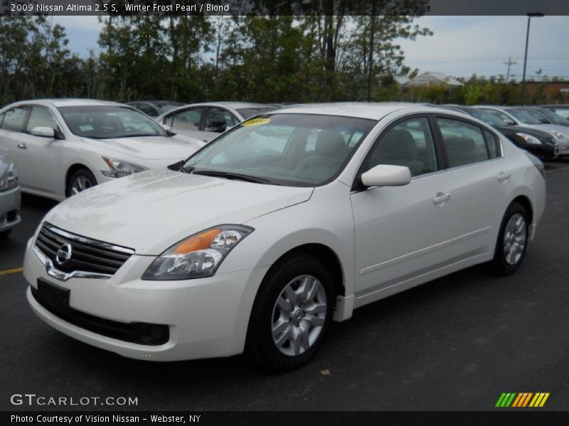 Winter Frost Pearl / Blond 2009 Nissan Altima 2.5 S