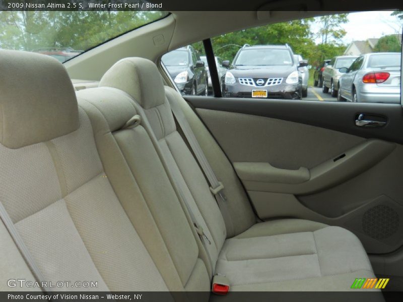 Winter Frost Pearl / Blond 2009 Nissan Altima 2.5 S