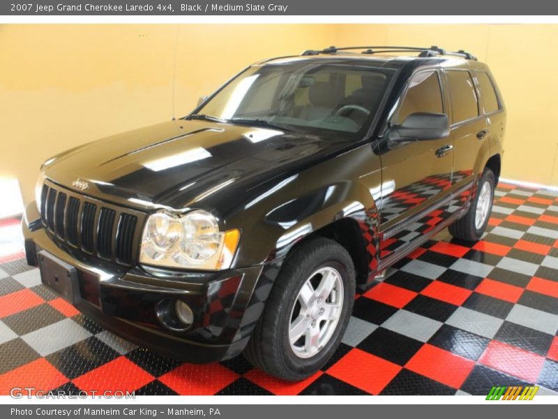 Black / Medium Slate Gray 2007 Jeep Grand Cherokee Laredo 4x4