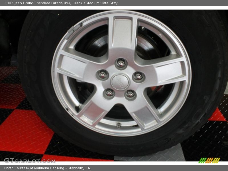 Black / Medium Slate Gray 2007 Jeep Grand Cherokee Laredo 4x4
