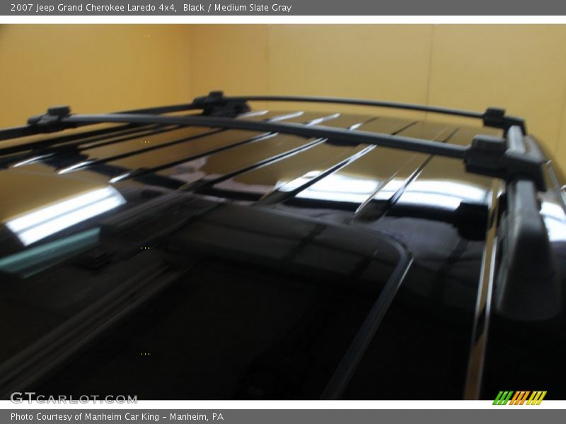 Black / Medium Slate Gray 2007 Jeep Grand Cherokee Laredo 4x4