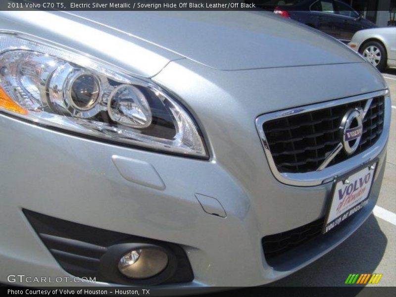 Electric Silver Metallic / Soverign Hide Off Black Leather/Off Black 2011 Volvo C70 T5