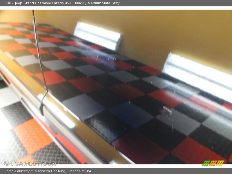 Black / Medium Slate Gray 2007 Jeep Grand Cherokee Laredo 4x4
