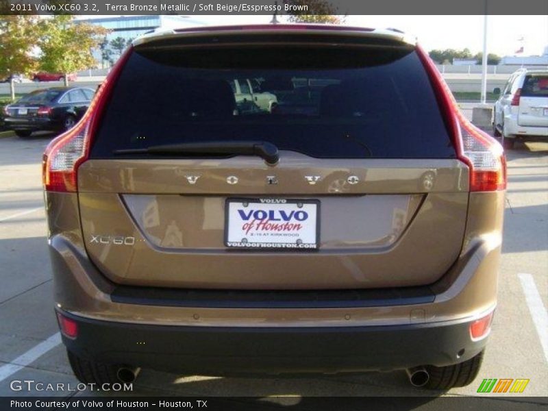 Terra Bronze Metallic / Soft Beige/Esspresso Brown 2011 Volvo XC60 3.2