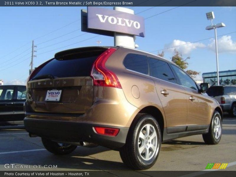 Terra Bronze Metallic / Soft Beige/Esspresso Brown 2011 Volvo XC60 3.2