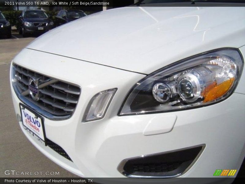 Ice White / Soft Beige/Sandstone 2011 Volvo S60 T6 AWD