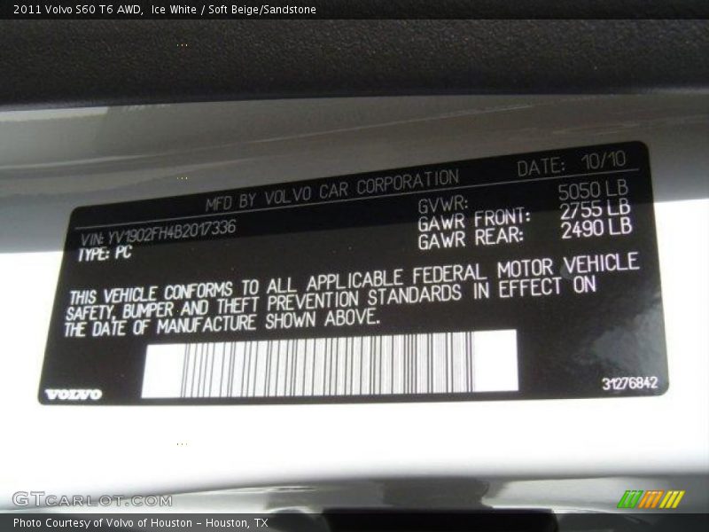 Ice White / Soft Beige/Sandstone 2011 Volvo S60 T6 AWD