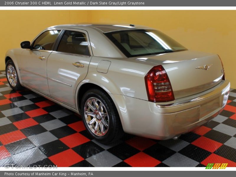 Linen Gold Metallic / Dark Slate Gray/Light Graystone 2006 Chrysler 300 C HEMI