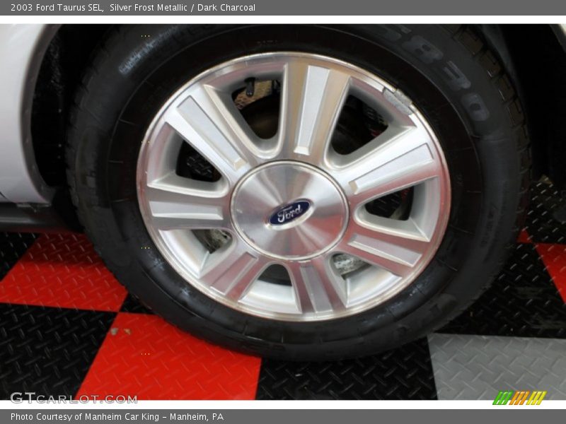  2003 Taurus SEL Wheel