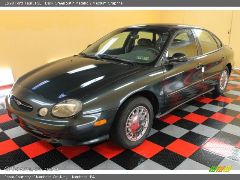 Front 3/4 View of 1998 Taurus SE