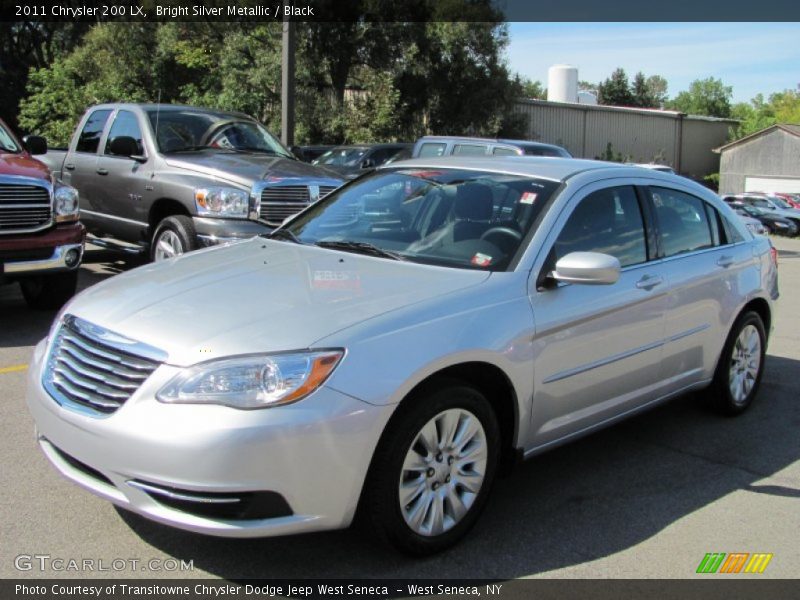 Front 3/4 View of 2011 200 LX