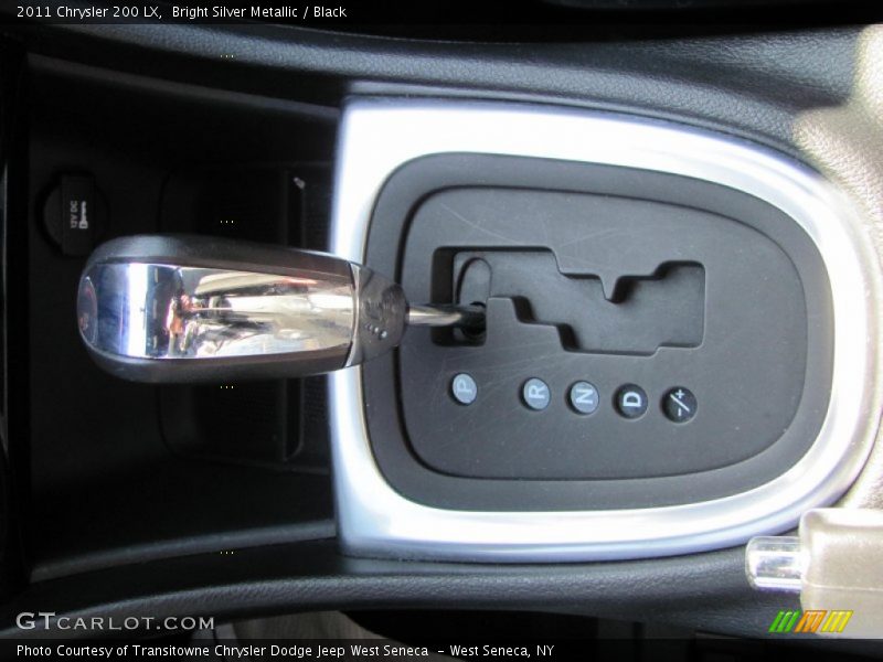 Bright Silver Metallic / Black 2011 Chrysler 200 LX