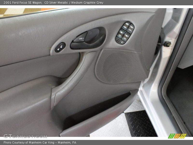 CD Silver Metallic / Medium Graphite Grey 2001 Ford Focus SE Wagon