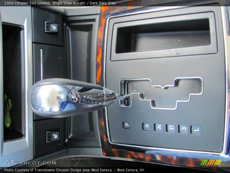 Bright Silver Metallic / Dark Slate Gray 2009 Chrysler 300 Limited