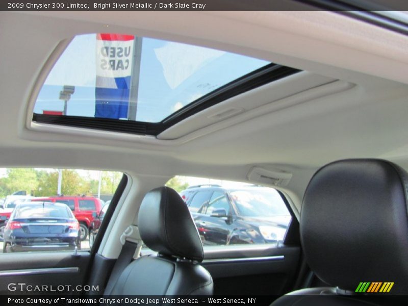 Bright Silver Metallic / Dark Slate Gray 2009 Chrysler 300 Limited