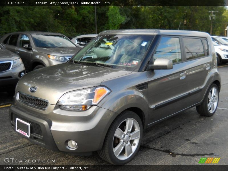 Titanium Gray / Sand/Black Houndstooth Cloth 2010 Kia Soul !