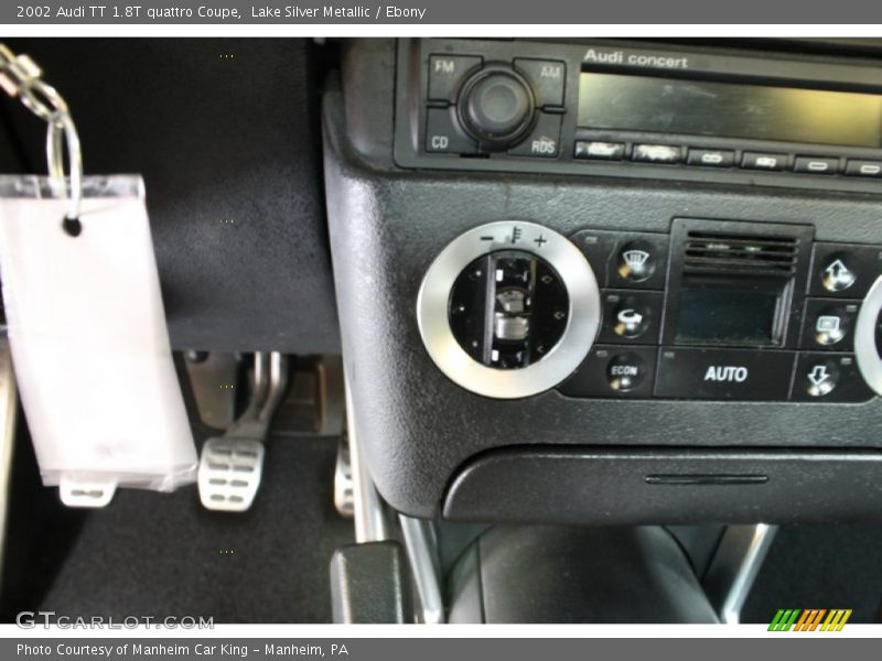 Lake Silver Metallic / Ebony 2002 Audi TT 1.8T quattro Coupe
