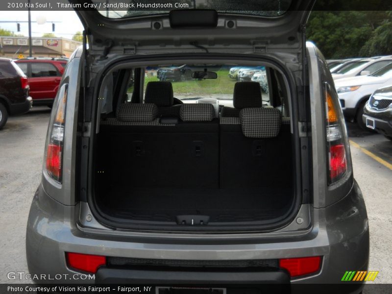 Titanium Gray / Sand/Black Houndstooth Cloth 2010 Kia Soul !