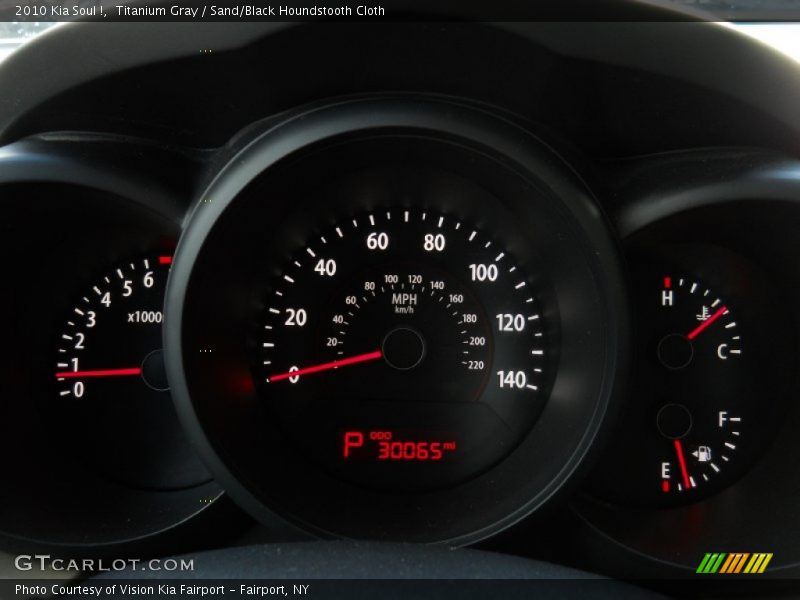 Titanium Gray / Sand/Black Houndstooth Cloth 2010 Kia Soul !
