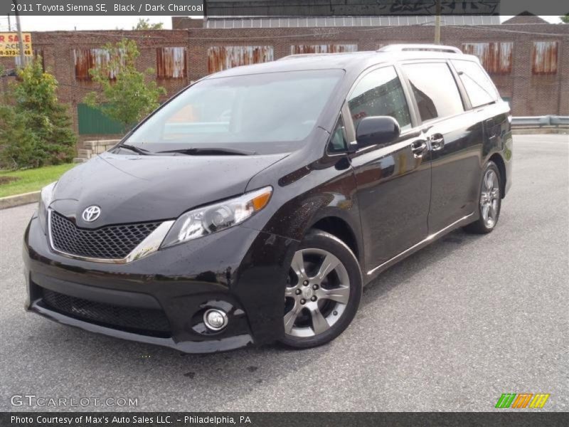 Black / Dark Charcoal 2011 Toyota Sienna SE