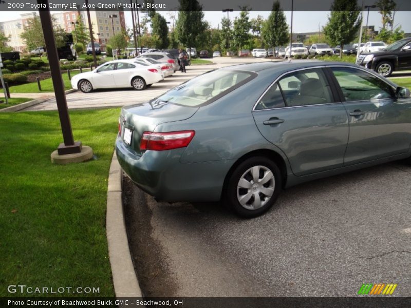 Aloe Green Metallic / Bisque 2009 Toyota Camry LE