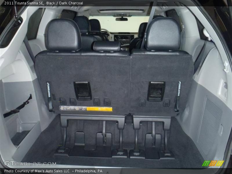 Black / Dark Charcoal 2011 Toyota Sienna SE
