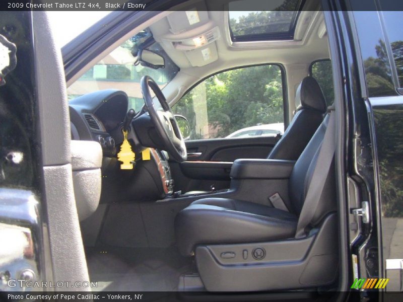 Black / Ebony 2009 Chevrolet Tahoe LTZ 4x4