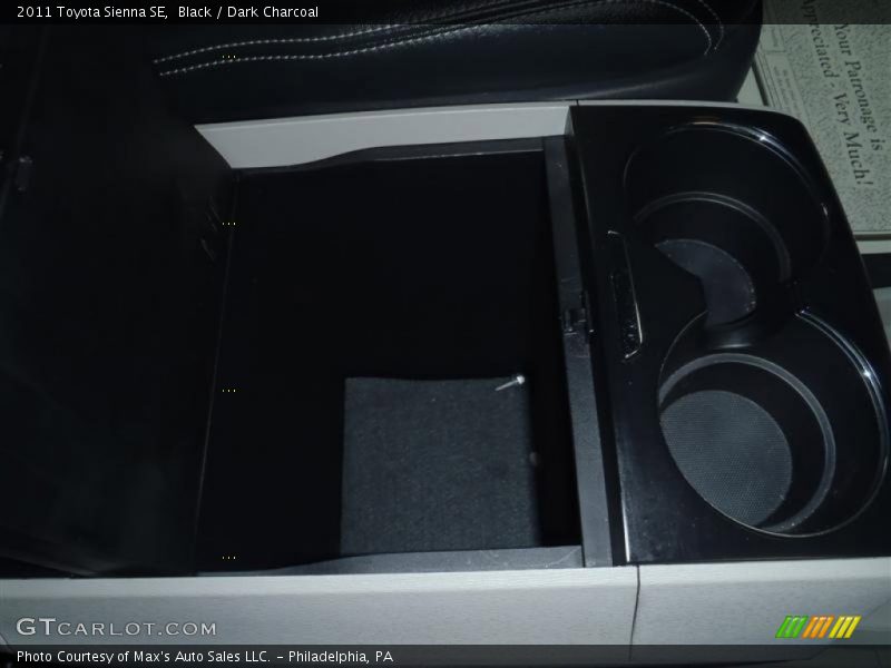 Black / Dark Charcoal 2011 Toyota Sienna SE