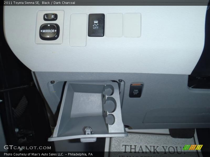 Black / Dark Charcoal 2011 Toyota Sienna SE