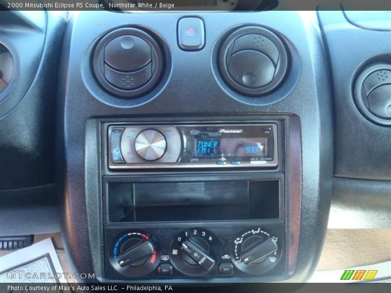 Northstar White / Beige 2000 Mitsubishi Eclipse RS Coupe