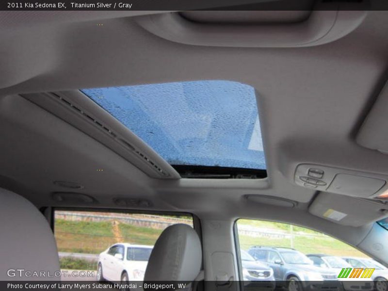 Titanium Silver / Gray 2011 Kia Sedona EX