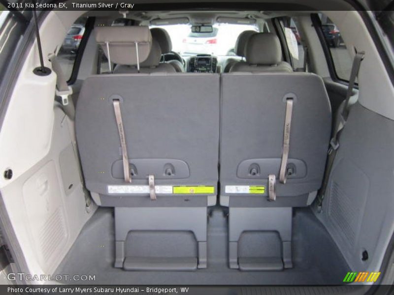  2011 Sedona EX Trunk