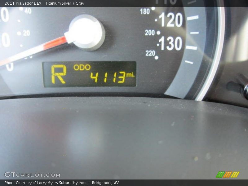 Titanium Silver / Gray 2011 Kia Sedona EX