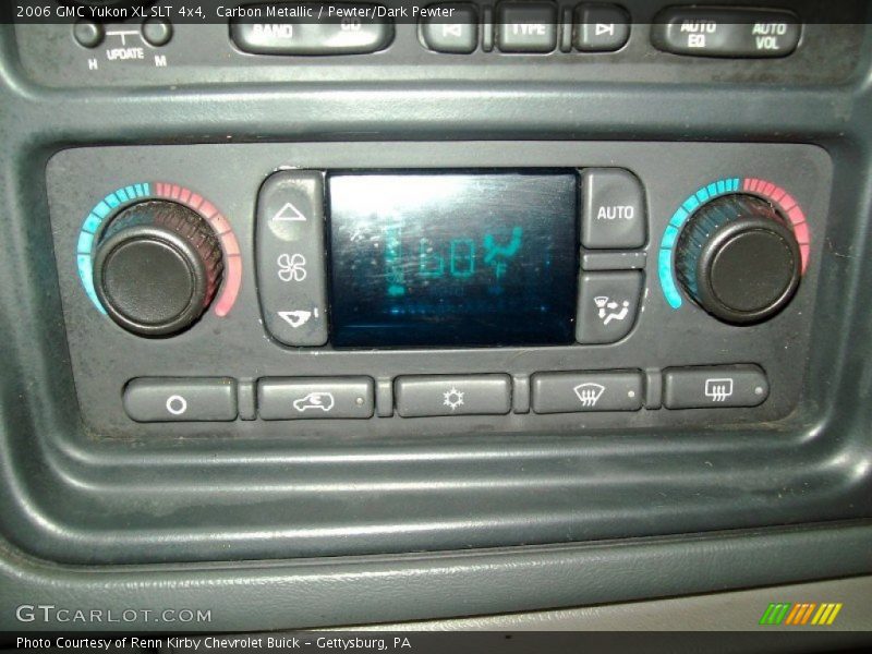 Controls of 2006 Yukon XL SLT 4x4