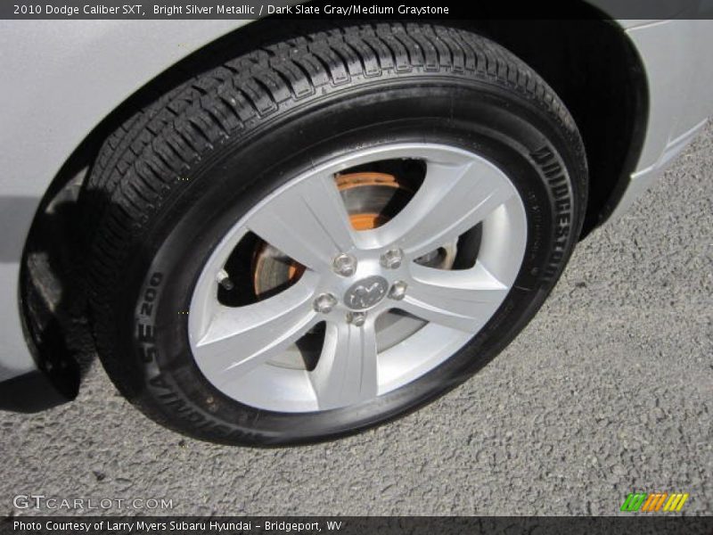 Bright Silver Metallic / Dark Slate Gray/Medium Graystone 2010 Dodge Caliber SXT