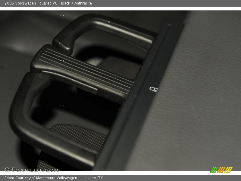 Black / Anthracite 2005 Volkswagen Touareg V8