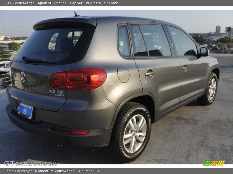 Pepper Gray Metallic / Black 2012 Volkswagen Tiguan SE 4Motion