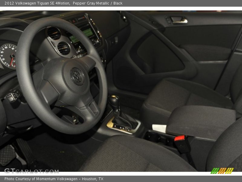 Pepper Gray Metallic / Black 2012 Volkswagen Tiguan SE 4Motion