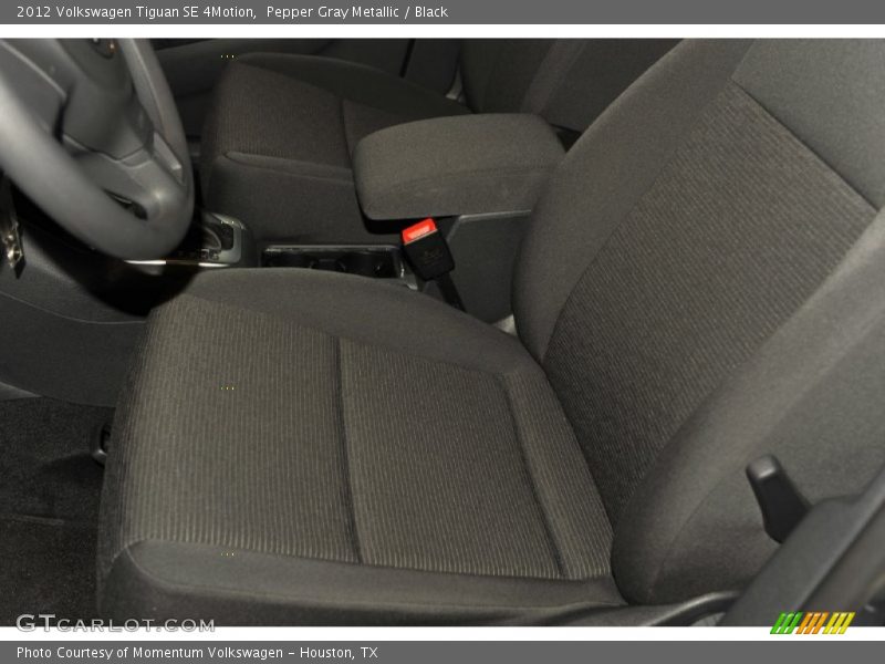 Pepper Gray Metallic / Black 2012 Volkswagen Tiguan SE 4Motion