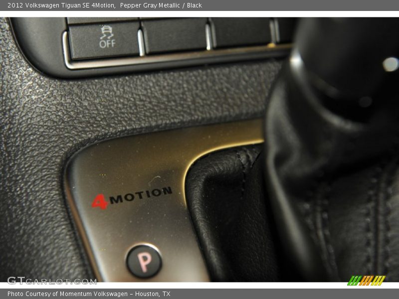 Pepper Gray Metallic / Black 2012 Volkswagen Tiguan SE 4Motion