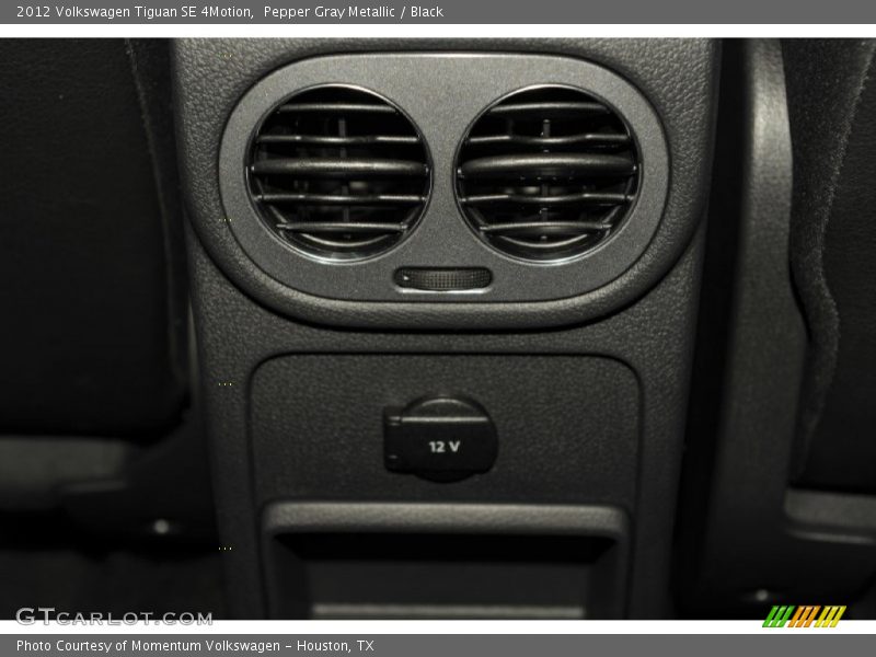 Pepper Gray Metallic / Black 2012 Volkswagen Tiguan SE 4Motion