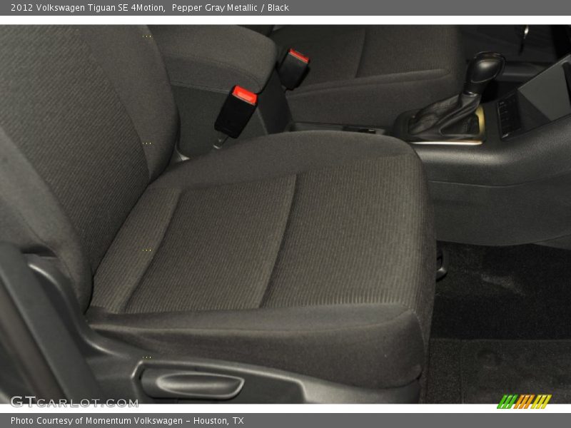 Pepper Gray Metallic / Black 2012 Volkswagen Tiguan SE 4Motion