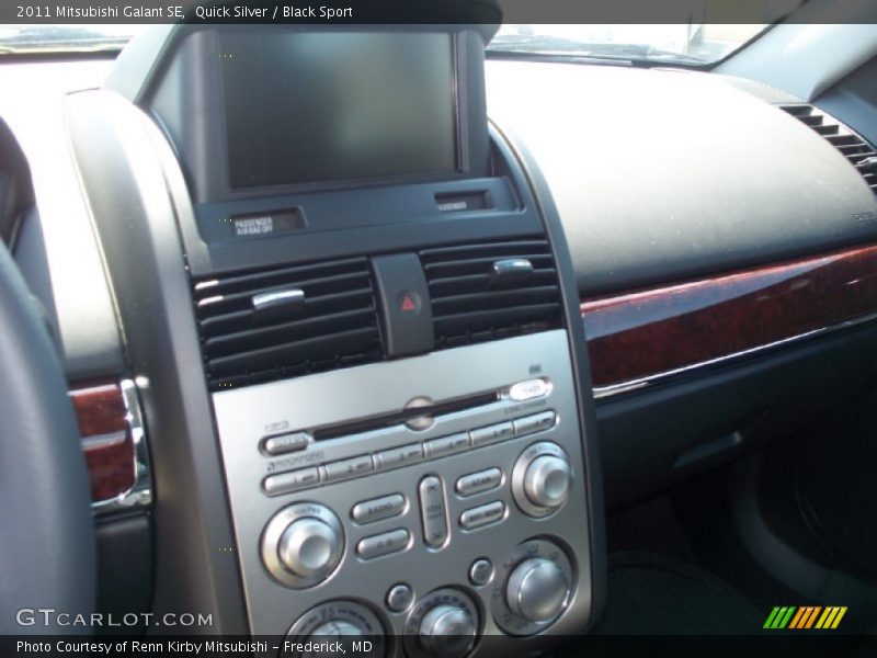 Quick Silver / Black Sport 2011 Mitsubishi Galant SE