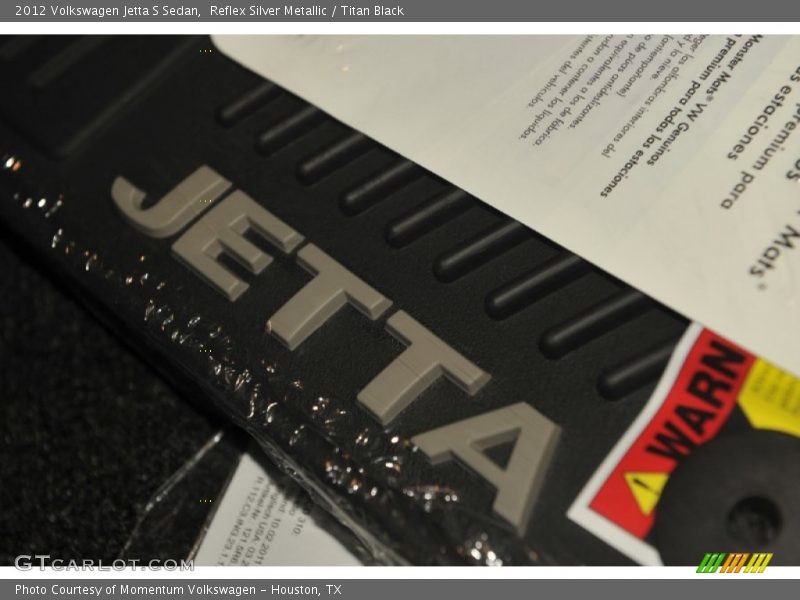 Reflex Silver Metallic / Titan Black 2012 Volkswagen Jetta S Sedan