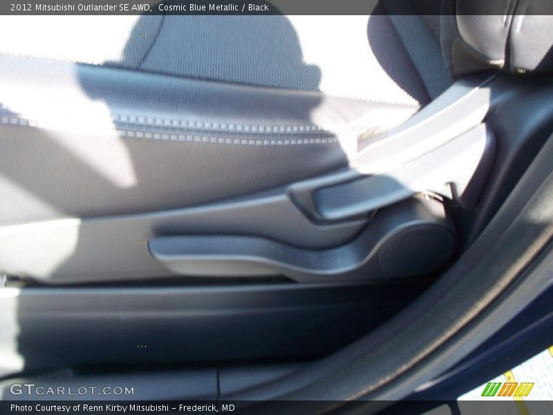 Cosmic Blue Metallic / Black 2012 Mitsubishi Outlander SE AWD
