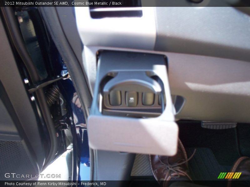 Cosmic Blue Metallic / Black 2012 Mitsubishi Outlander SE AWD
